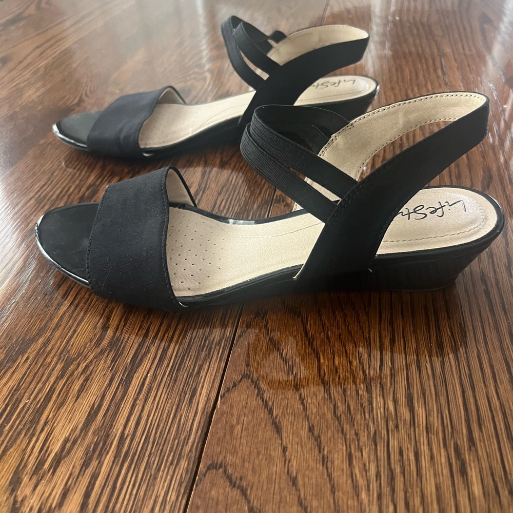Black Women's Sandals
